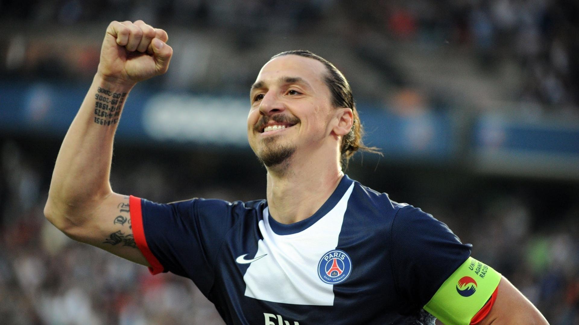 詹姆斯坦言四十岁身体需时间调整 强调节奏恢复对湖人赛季至关重要